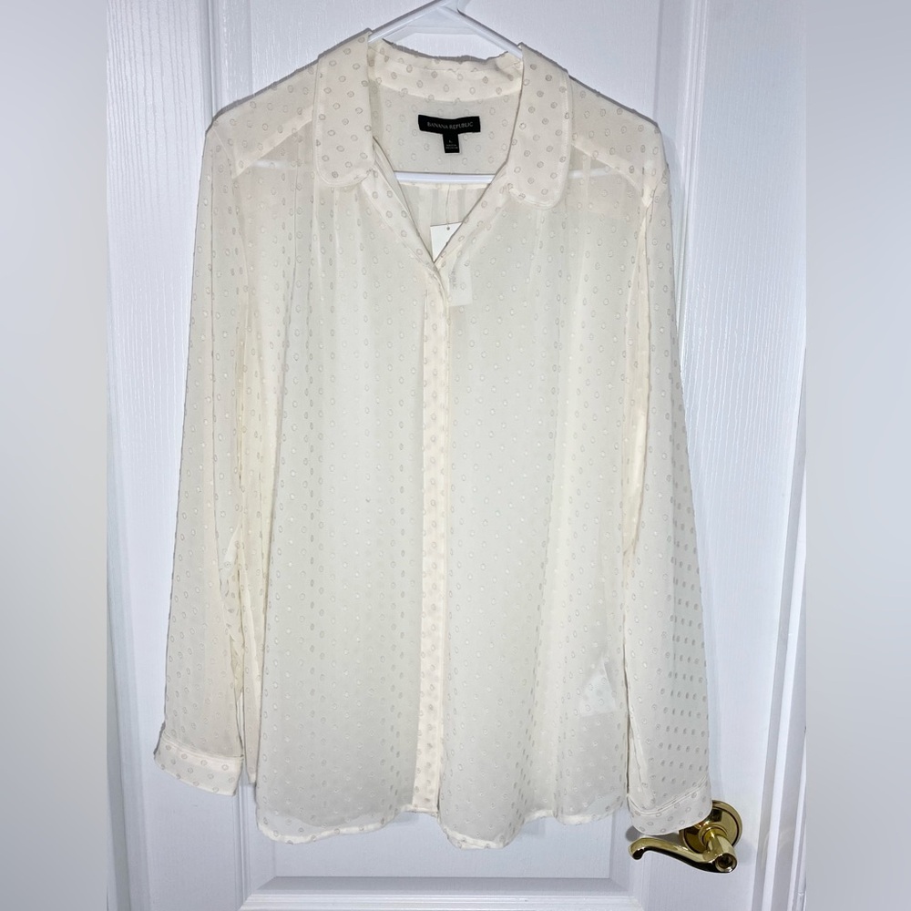 NWT Banana Republic Swiss Dot Chiffon Button Front Blouse Cream Large